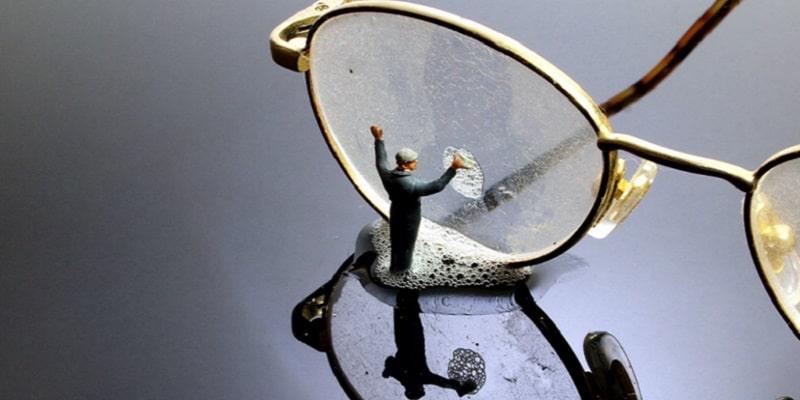راهنمای نگهداری از عدسی عینک طبی